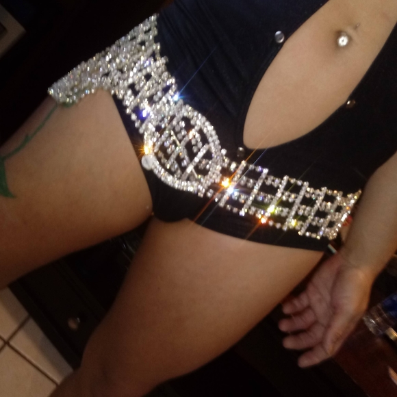 Very Sexy Diamond Belt - Picture 2 of 9